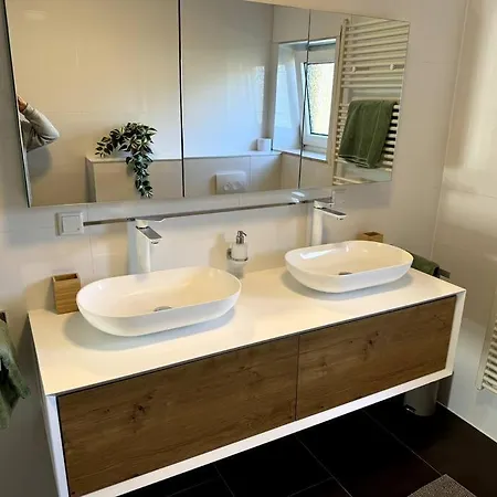 Reihenhaus In * 奥芬巴赫