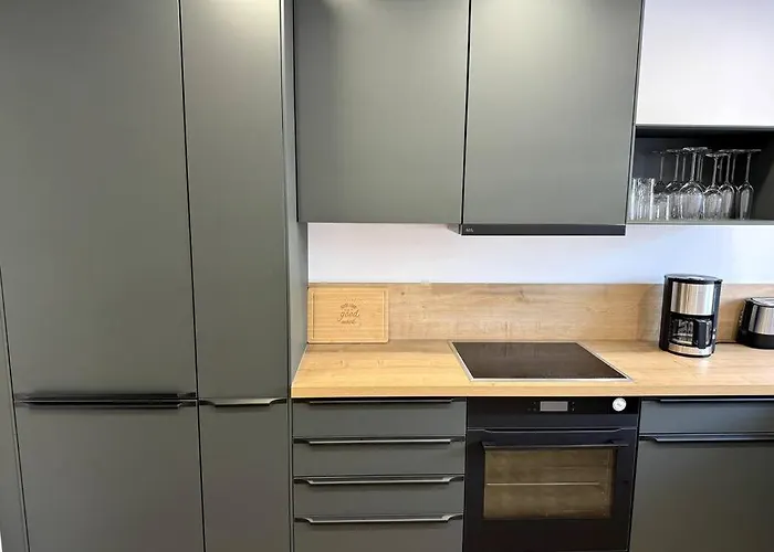 Nyaraló Reihenhaus In *